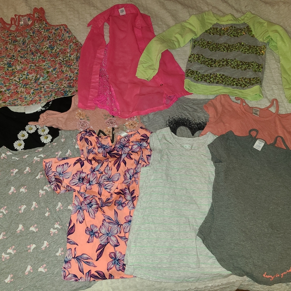 Lot of 11 girls shirts sz 6 spring/summer